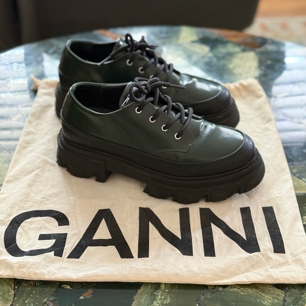 EUC Ganni Chunky Lug Sole Oxford Shoes in Dark Green Size 39 | US 9 with dustbag